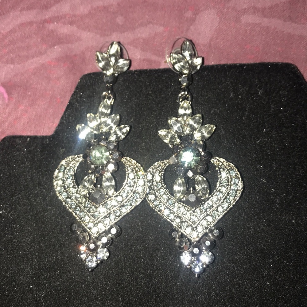 Silver statement earings - Picture 2 of 2